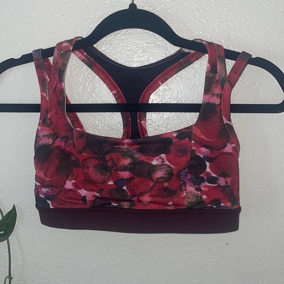 Lululemon Bra - Size 4 - Picture 1 of 3